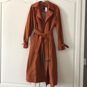 NWT GAP trench coat!!